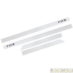 Friso lateral - <b>Volkswagen Fox Connect 1.6 8V I-Motion Total Flex 4P de 2018 at 2020</b> - Fox 2017 em diante - branco puro - auto adesivo - jogo