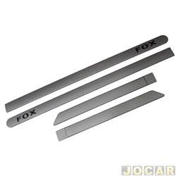 Friso lateral - <b>Volkswagen Fox Connect 1.6 8V I-Motion Total Flex 4P de 2018 at 2020</b> - Fox 2017 em diante - prata egito - auto adesivo - jogo