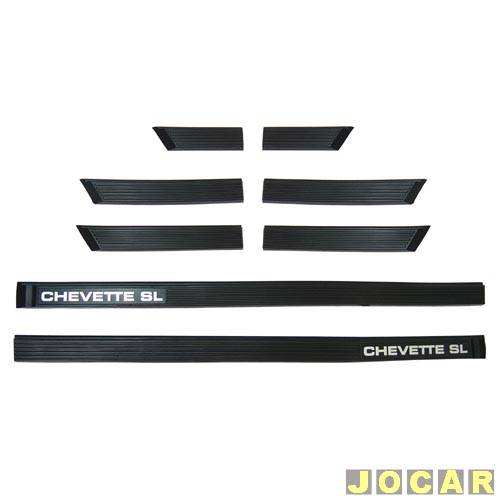 Friso lateral - Chevette 1983 até 1986 - cola - preto - jogo