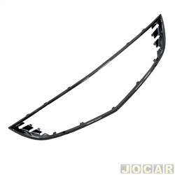 Moldura da grade dianteira - alternativo - Fipparts (Retrovex) - <b>Chevrolet Onix Hatch LTZ 1.4 8V SPE/4 cmbio automtico Flex 4P de 2012 at 2016</b> - Onix/Prisma 2013 at 2016 - cromada - inferior - cada (unidade) - RX12095