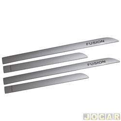 Friso lateral - <b>Ford Fusion 2.5 16V Flex 4P de 2012 at 2016</b> - Fusion 2006 at 2016 - prata dublin - perfil faco - autoadesivo - jogo