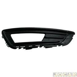Grade (moldura) lateral do para-choque - importado - <b>Ford Focus Hatch Titanium Plus 2.0 16V PowerShift Flex de 2015 at 2019</b> - Focus 2015 at 2019 - com furo para milha - preta - dianteiro - lado do passageiro - cada (unidade) - 25278