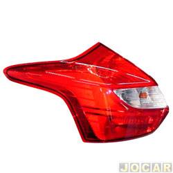 Lanterna traseira principal - TYC - <b>Ford Focus Hatch Titanium Plus 2.0 16V PowerShift Flex de 2013 at 2015</b> - Focus hatch 2014 at 2015 - sem LED - lado do motorista - cada (unidade) - 27475
