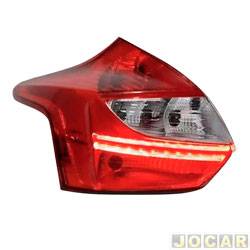 Lanterna traseira principal - TYC - Ford Focus Hatch Titanium Plus 2.0 16V PowerShift Flex de 2013 at 2015 - Focus hatch 2014 at 2015 - com LED - lado do motorista - cada (unidade) - 30221