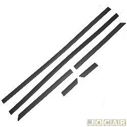 Friso lateral - <b>Fiat Tipo 2.0 mpi 16V 2P - importado de 1994 at 1996</b> - Tipo 1993 at 1996 - 2 portas - autoadesivo - preto - jogo