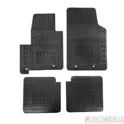 Tapete de borracha - Equipage - <b>Fiat Toro Freedom 2.4 16V cmbio automtico 4X2 flex de 2016 at 2018</b> - Toro 2016 em diante - 4 peas - preto - jogo - 3017702