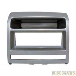 Moldura do painel do rdio - <b>Fiat Idea HLX 1.8 8V Flex de 2005 at 2010</b> - Idea 2005 at 2012 - Cinza Kiron - cada (unidade)