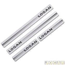 Aplique da soleira - Sport Inox - <b>Renault Logan Expression 1.6 16V SCe cmbio EasyR Flex de 2017 at 2019</b> - Logan 2014 em diante 4 portas - resina ao escovado - autoadesivo - jogo - RN008E4P