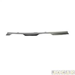Moldura da grade dianteira - importado - <b>Renault Duster Intense 1.6 16V SCe CVT X-Tronic Flex 4P de 2020 em diante</b> - Duster 2021 at 2025 - cromada - central - lado do passageiro - cada (unidade) - 33940
