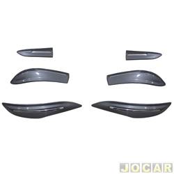 Friso do para-choque - <b>Honda HR-V LX 1.8 16V 4x2 CVT Flex 4P de 2019 at 2021</b> - HR-V 2015 at 2021 - Cinza Iridium - modelo original - autoadesivo - jogo