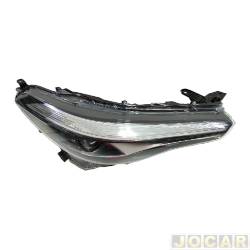 Farol principal - TYC - Toyota Corolla Cross XR 2.0 16V CVT Flex 4x2 4P  de 2021 em diante - Corolla Cross 2021 em diante - eltrico com motor led e friso azul - lado do passageiro - cada (unidade) - 32014