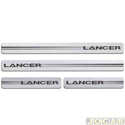Aplique da soleira - Sport Inox - Lancer 1993 em diante - resina ao escovado - autoadesivo - jogo - MT002E4P